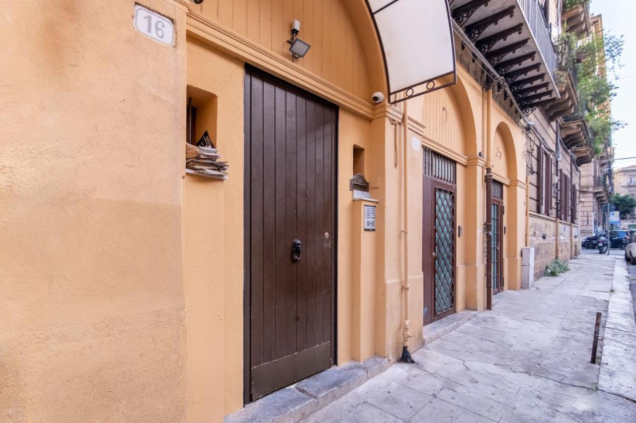 Oliveri Vintage House At Politeama Palerme Extérieur photo